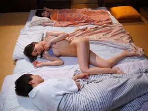 Cảnh sex mới nhất bị rò rỉ từ bậc thầy đào tạo Pandor đang quan hệ tình dục bùng nổ với bạn gái lụa đen đẹp nhất, nhặt lên và quan hệ mạnh bạo, phun nước khắp sàn nhà rồi lau sạch