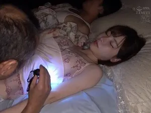 Liều thuốc kích dục cực mạnh đưa em tình cũ lên đỉnh nhiều lần